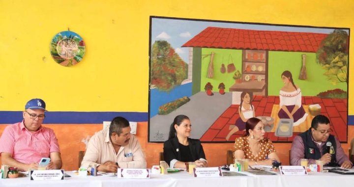 LA ALCALDESA DE TEPIC BLANCA SIMANCAS PARTICIPA EN LA MESA DE SEGURIDAD ITINERANTE DE PAZ Y SEGURIDAD.