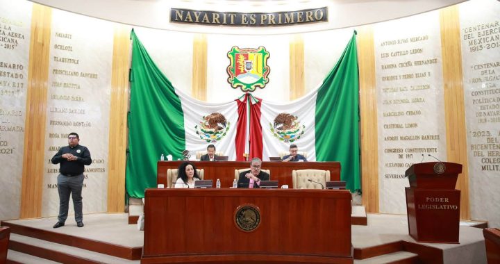 Elige Congreso nueva mesa directiva del primer periodo de sesiones.