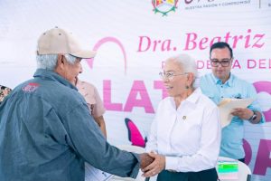 En Tecuala, Beatriz Estrada acerca atención integral y bienestar a las familias.