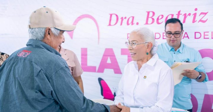 En Tecuala, Beatriz Estrada acerca atención integral y bienestar a las familias.