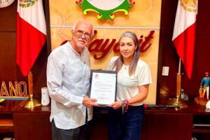 Miguel Ángel Navarro toma protesta a nueva titular de los SEPEN.