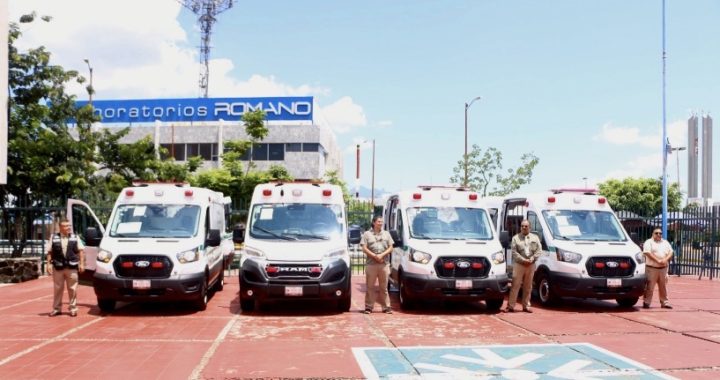 Incorpora IMSS Nayarit cuatro ambulancias para reforzar traslados de pacientes.