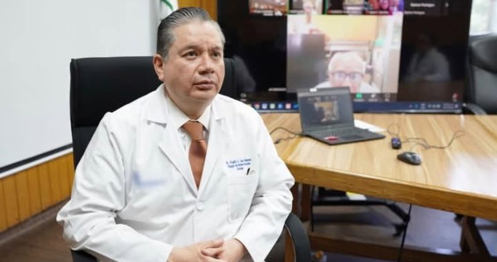 IMSS fortalece atención urológica con cirugía de mínima invasión.