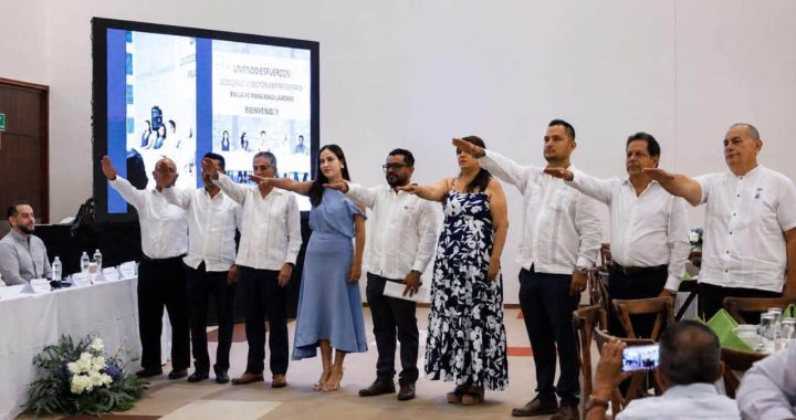 Israel Santillán participa en toma de protesta del VI Consejo Directivo del Colegio de Arquitectos e Ingenieros Civiles.
