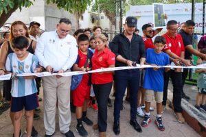 Valle Dorado estrena cancha de fútbol 7 y rinde homenaje a “Chili” con una nueva edición de Cascarita Bahía.