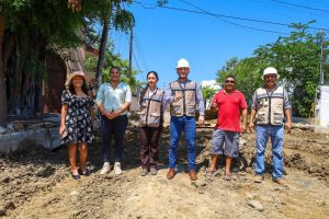 Supervisa Israel Santillán avance de la obra de la calle Hidalgo en Punta de Mita.
