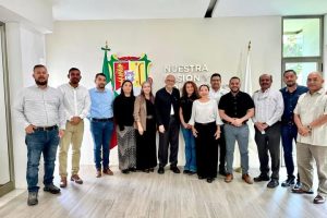 Miguel Ángel Navarro fortalece la coordinación con el sector educativo de Nayarit.