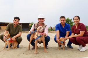 Supervisa Israel Santillán avances de obra del Centro de Bienestar Animal.