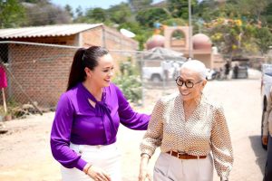 DIF Bahía de Banderas impulsa campaña de brasieres con prótesis de mama.
