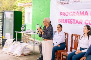 Beatriz Estrada lleva nuevas oportunidades a las familias de La Yesca .