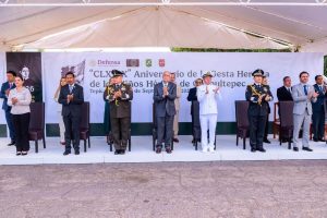 Miguel Ángel Navarro conmemora a los Niños Héroes y honra su legado de valor y amor a México.