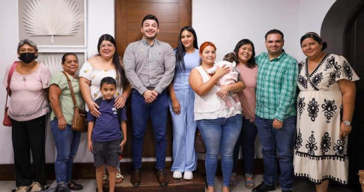 Israel Santillán respalda acciones para atender planteles educativos con alto riesgo en Bahía de Banderas.
