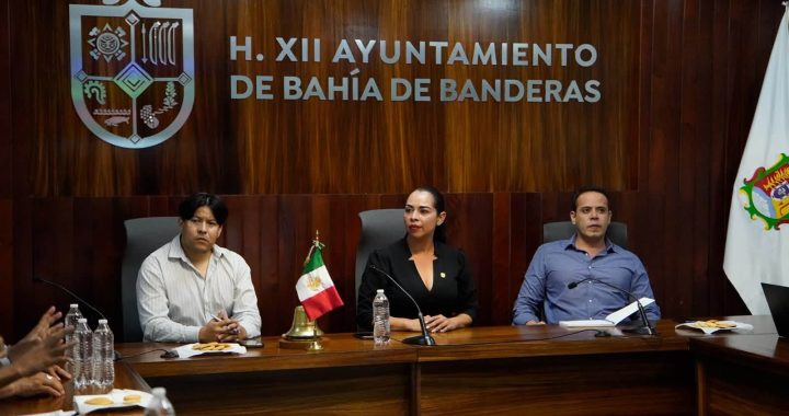 Gobierno de Bahía de Banderas impulsa estrategia para fortalecer el alumbrado público en el municipio .