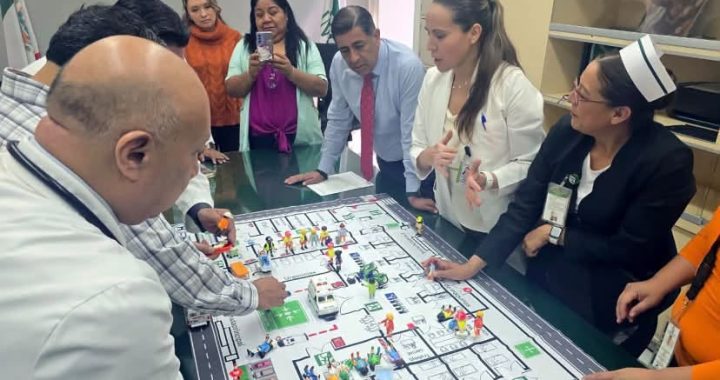 IMSS fortalece capacidad de respuesta ante emergencias químicasmediante simulacro en el HGZ No. 30 .