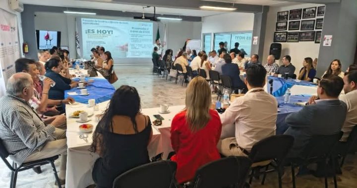 Fortalece IMSS Nayarit coordinación con Colegio de Contadores Públicos.