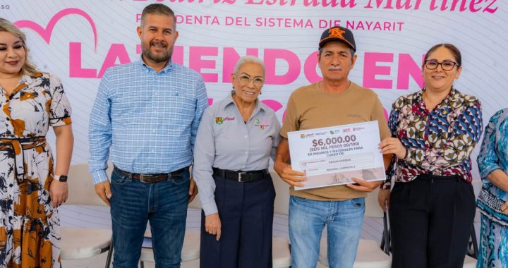 Latiendo en Tu Colonia acerca bienestar a las familias de San Cayetano .