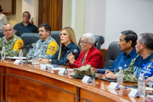 Nayarit instala Consejo Estatal de Emergencia ante la proximidad del huracán Simon.