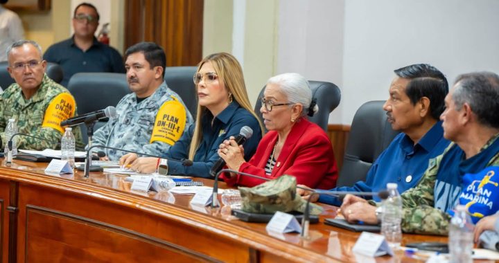 Nayarit instala Consejo Estatal de Emergencia ante la proximidad del huracán Simon.