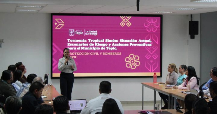 Gobierno de Tepic se prepara para la llegada del huracán Simón.